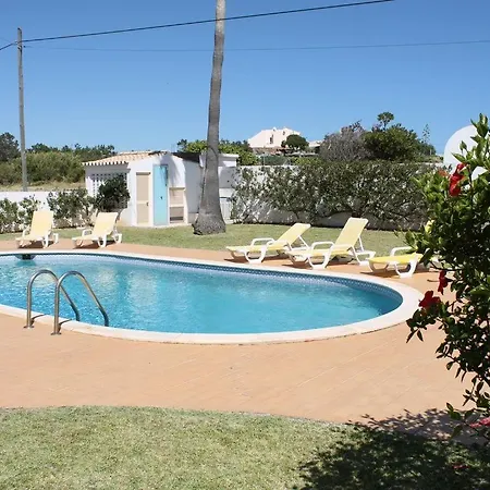 Nora - Great 4 Bedroom With Private Pool In Sesmarias Area Of