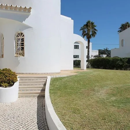 Nora - Great 4 Bedroom With Private Pool In Sesmarias Area Of *