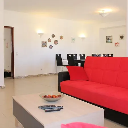 Nora - Great 4 Bedroom With Private Pool In Sesmarias Area Of *